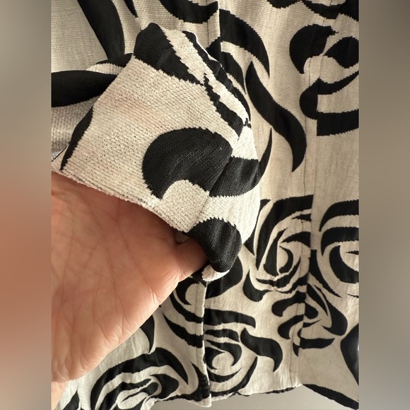 Erin London Button Up Blazer Jacket Coat Womens SZ M Black White Floral Zebra - Picture 4 of 11